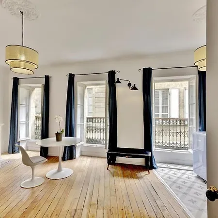 Le Chandelier - Magnifique T2 Quartier St Pierre Apartment Bordeaux